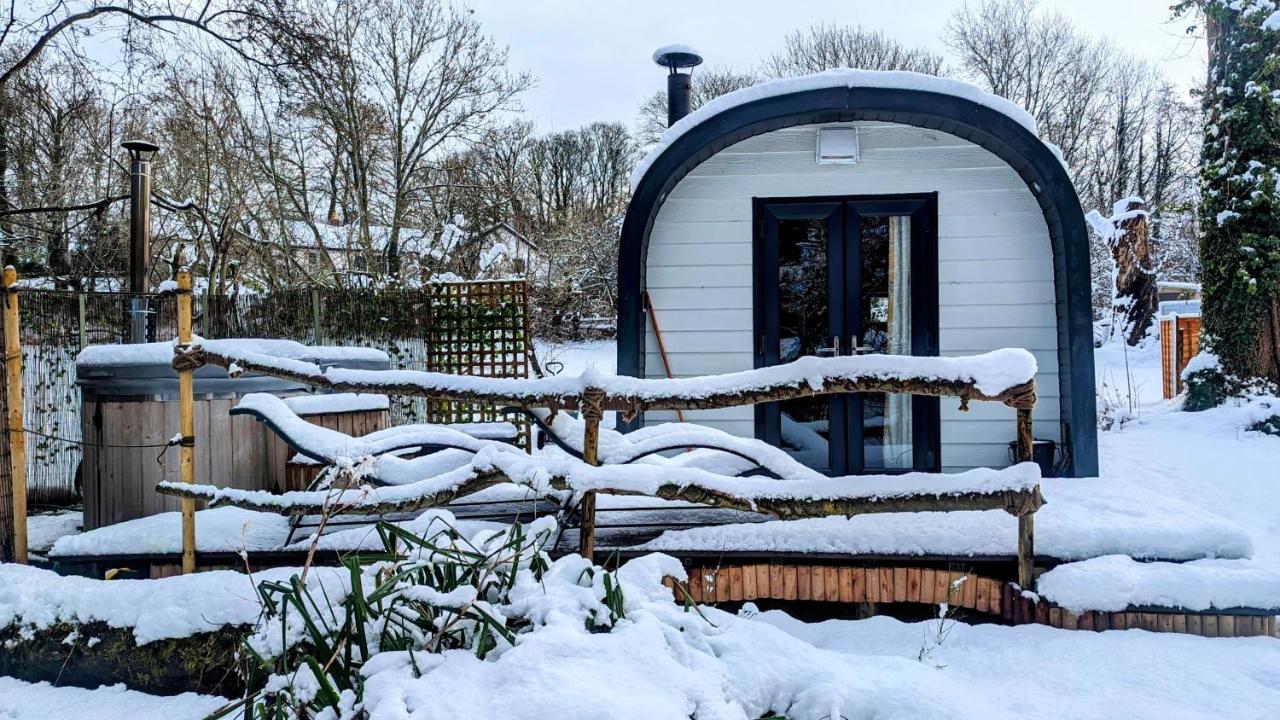 Emlyn'S Coppice - Luxury Woodland Glamping Villa Холиуел Екстериор снимка