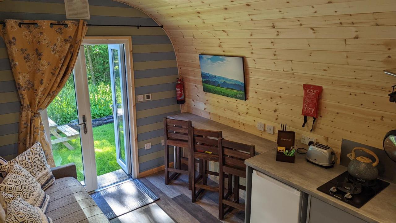 Emlyn'S Coppice - Luxury Woodland Glamping Villa Холиуел Екстериор снимка