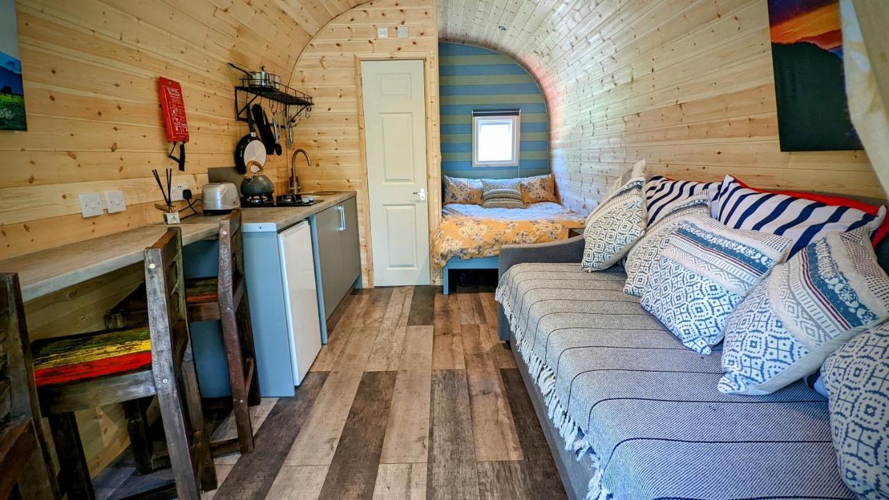 Emlyn'S Coppice - Luxury Woodland Glamping Villa Холиуел Екстериор снимка
