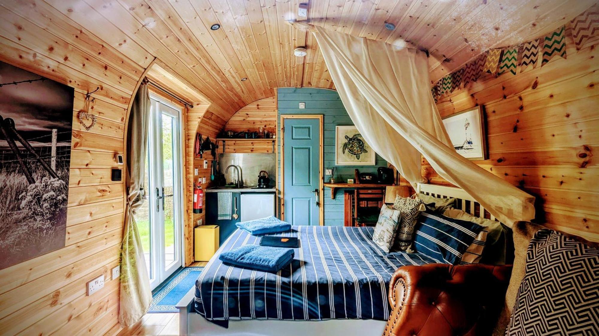Emlyn'S Coppice - Luxury Woodland Glamping Villa Холиуел Екстериор снимка
