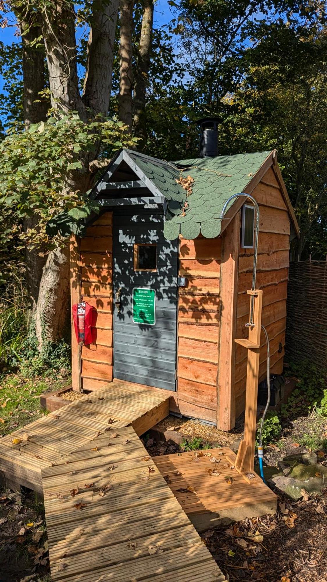 Emlyn'S Coppice - Luxury Woodland Glamping Villa Холиуел Екстериор снимка